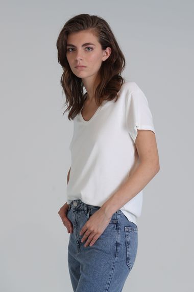 Футболка жіноча Florans, колір екрю, розміри S, M, L, XL, XXL, стильний дизайн для комфортного повсякденного носіння - фото 4