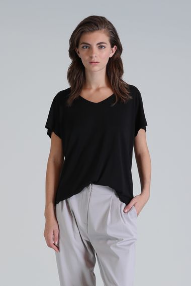 Ufızı Kadın T- Shırt Siyah - fotoğraf 1