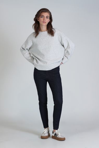 Чоловічі джинси денім темно-синього кольору, доступні в розмірах S, M, L, XL, XS - фото 5