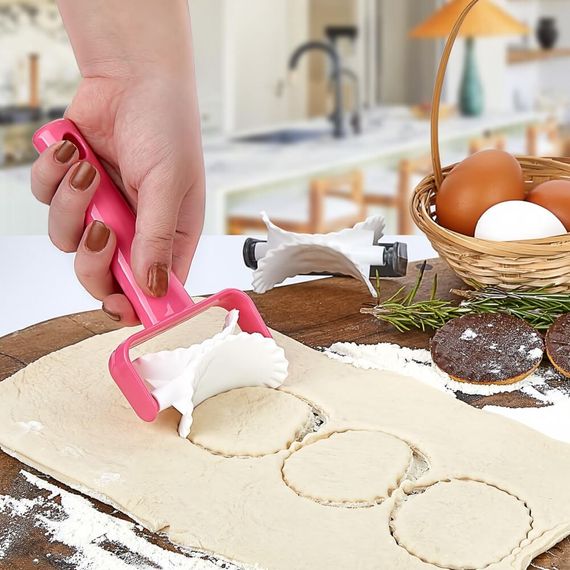 Piev Serrated Cookie Biscuit Cutter Roulette