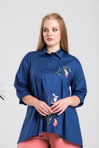 Plus Size Asymmetric Bird Embroidered Shirt - photo 2