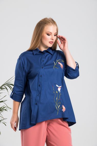 Plus Size Asymmetric Bird Embroidered Shirt - photo 1