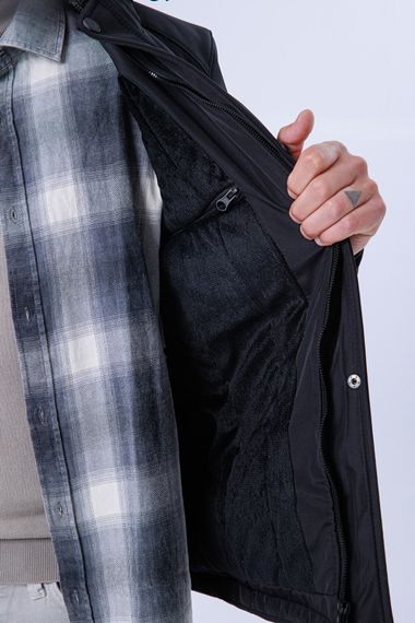 Erkek Kapüşonlu Su ve Rüzgar Geçirmez Kapitone İçi Kürklü Elyaf Dolgulu Şişme Siyah Softshell Mont - fotoğraf 2