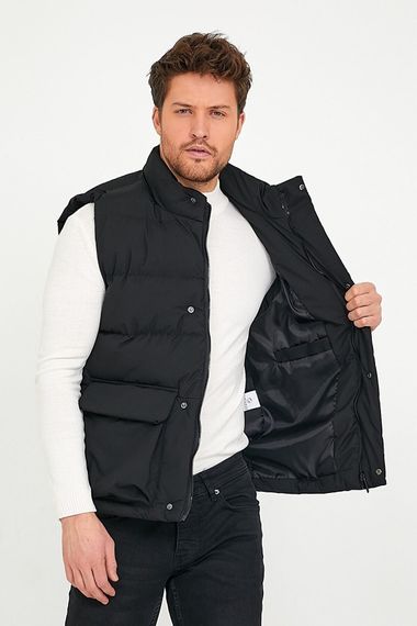 Erkek Cep Detaylı Fermuarlı ve Çıtçıt Kapama Polyester Dolum Siyah Şişme Yelek - fotoğraf 4