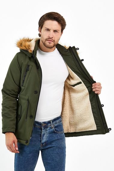 Чоловіче товсте пальто з водонепроникним і вітрозахисним хутром з капюшоном кольору хакі з поліестеру - фото 5