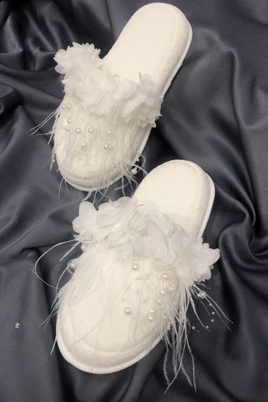 Feathered Pearls Postpartum Slippers and Floral Crown - photo 3