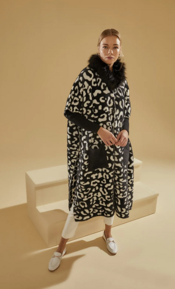 Women's Black Half Sleeve Double Pocket Fur Poncho - photo 2